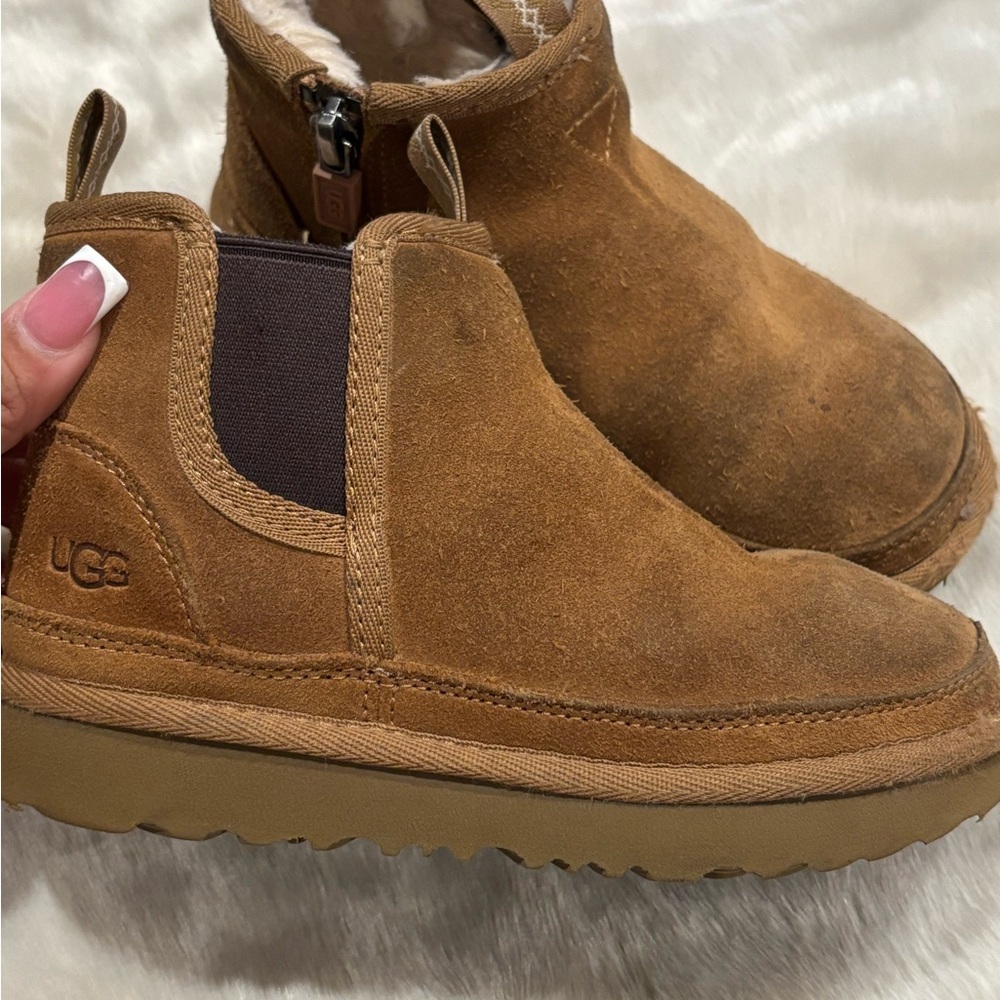 UGG size 11 Chestnut Suede Slip-On Boots